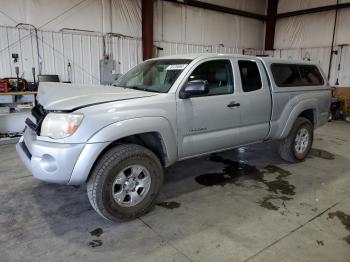  Salvage Toyota Tacoma