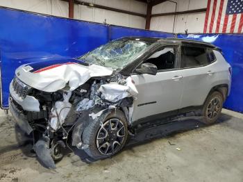  Salvage Jeep Compass