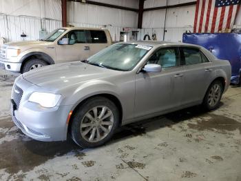  Salvage Chrysler 300