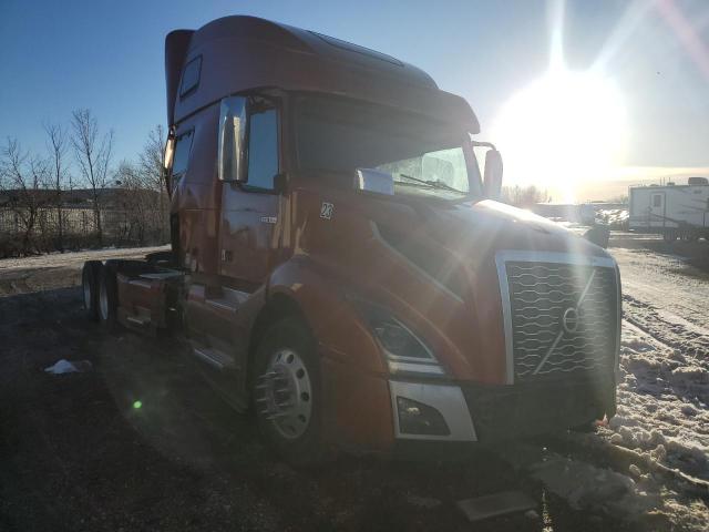  Salvage Volvo Vn