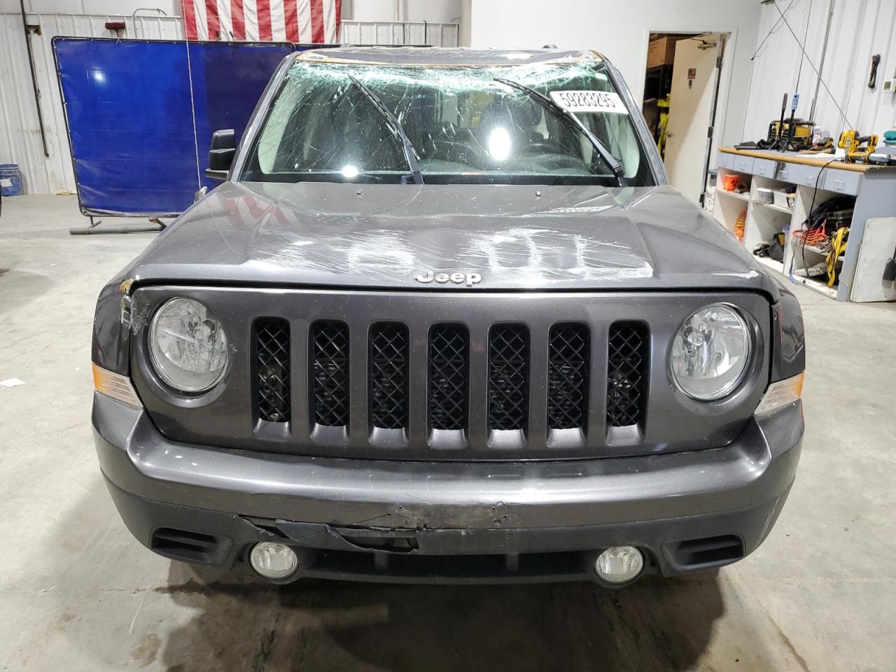 Jeep Patriot Latitude Image 5