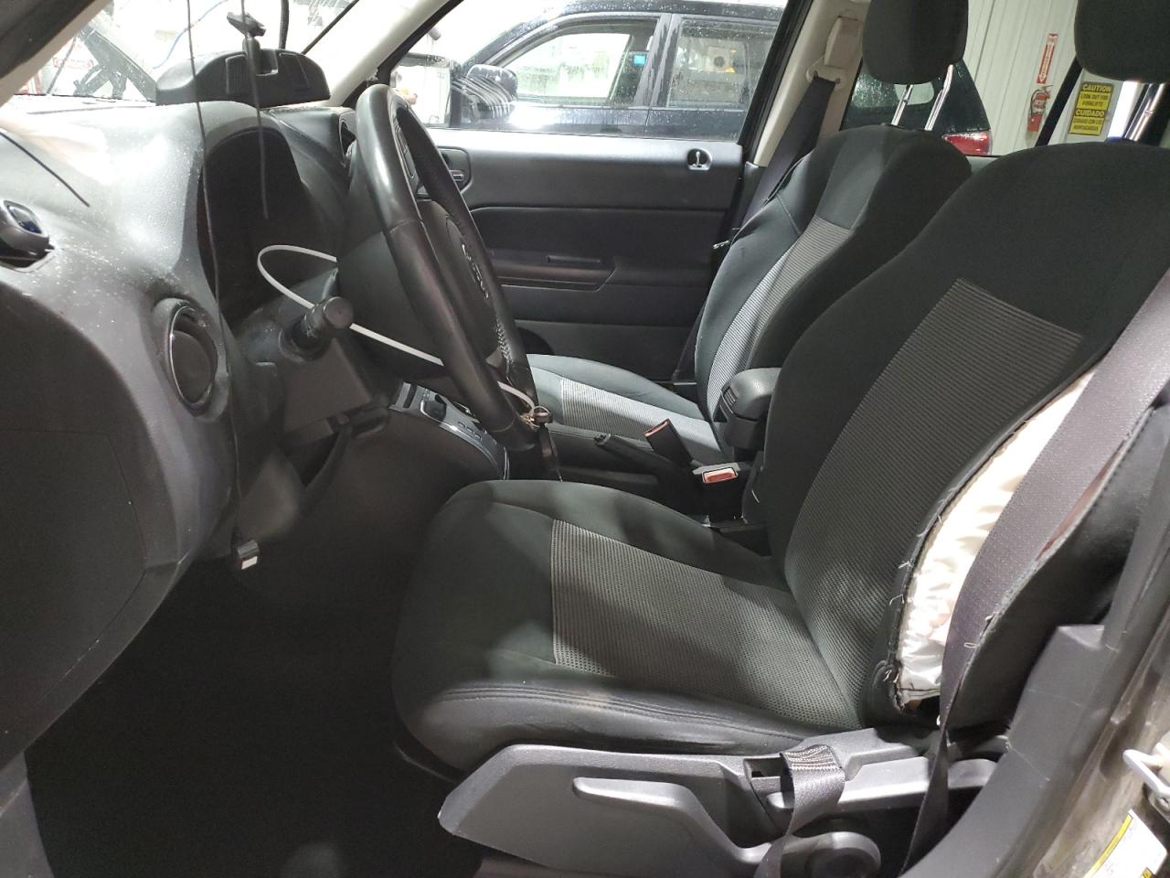 Jeep Patriot Latitude Image 13