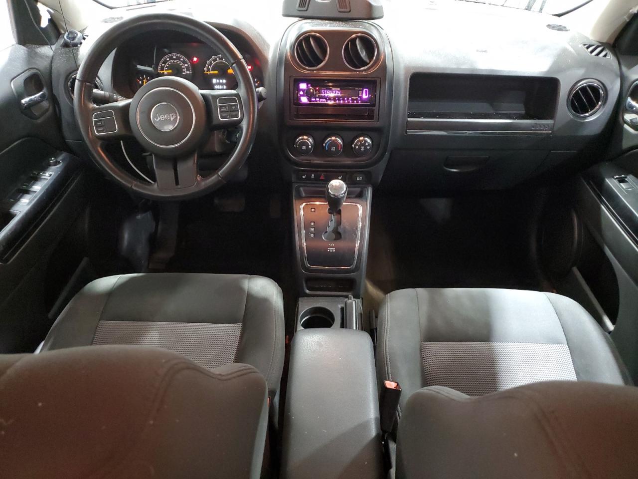 Jeep Patriot Latitude Image 2