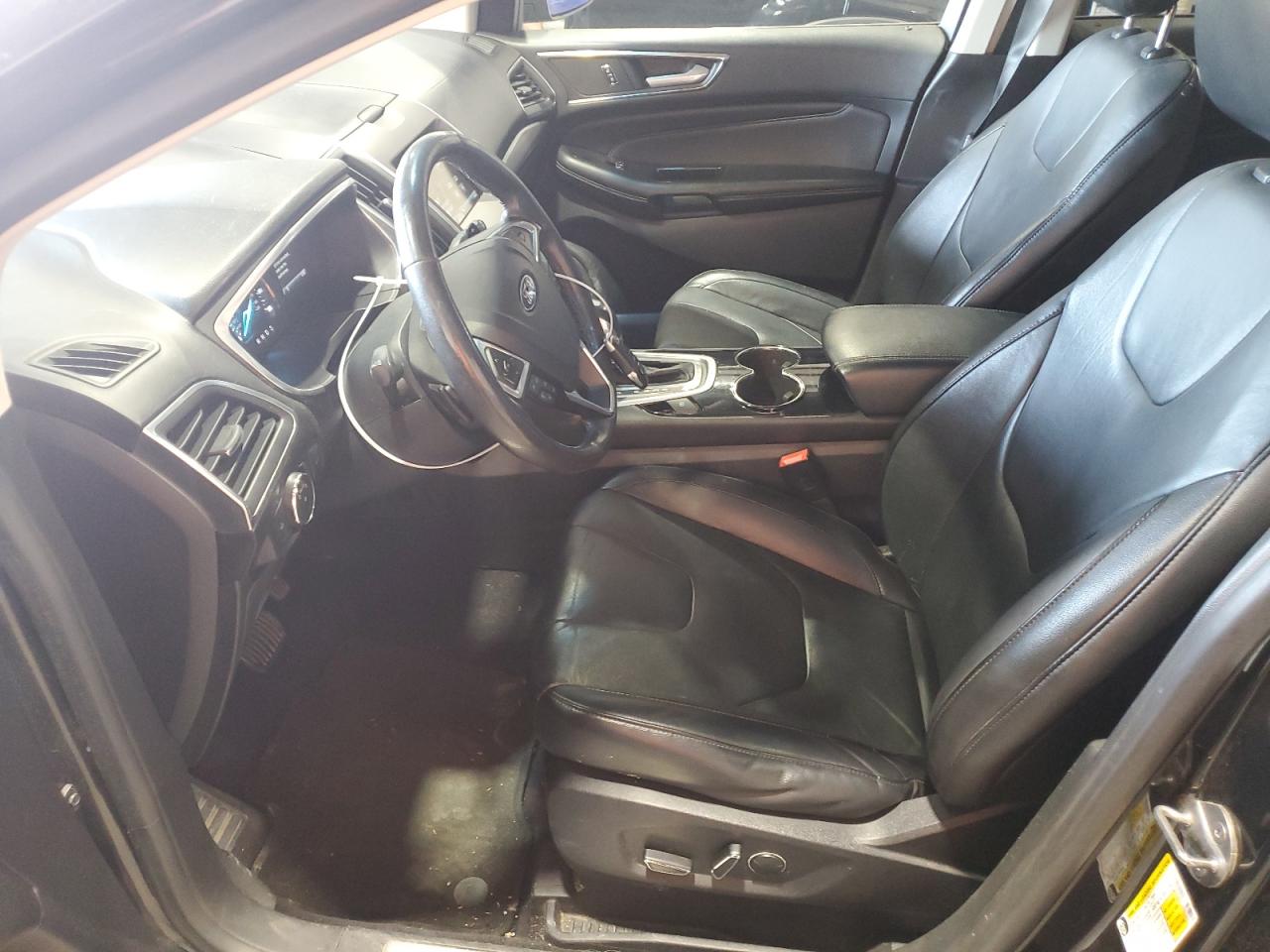 Ford Edge Titanium Image 9