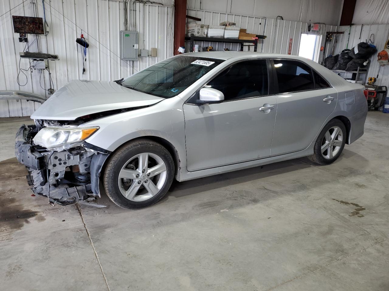 Toyota Camry L Image 1