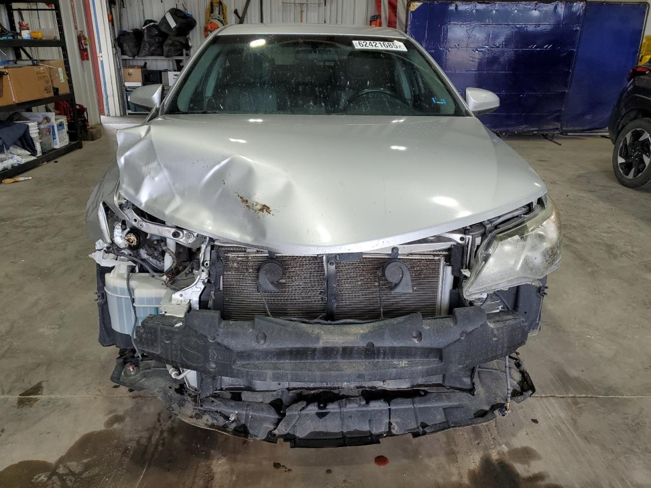 Toyota Camry L Image 7