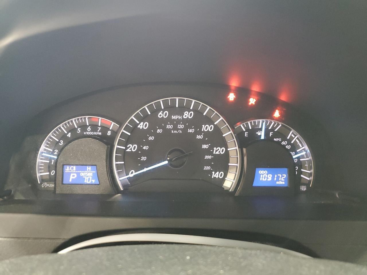 Toyota Camry L Image 2