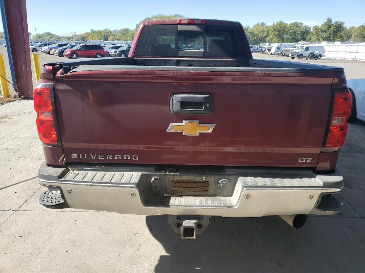 Chevrolet Silverado K3500 Ltz Image 12