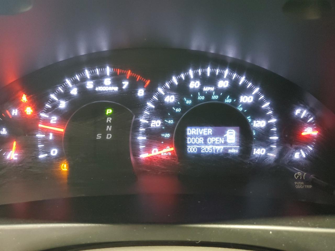 Toyota Camry Base Image 6