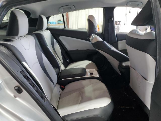 Toyota Prius Image 8