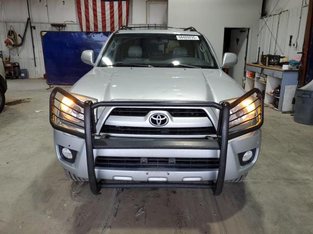 Toyota 4Runner Limited Image 3
