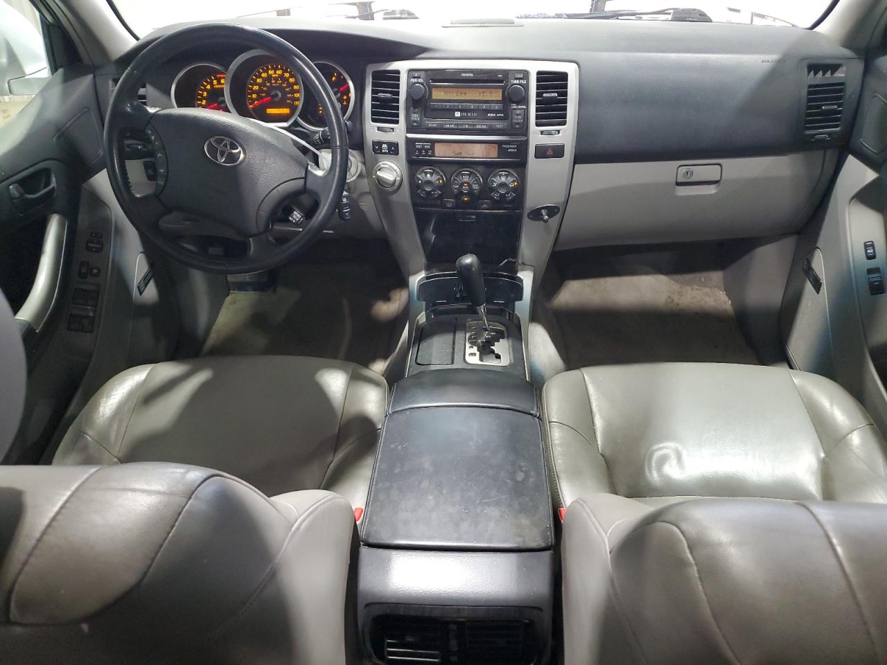 Toyota 4Runner Limited Image 13