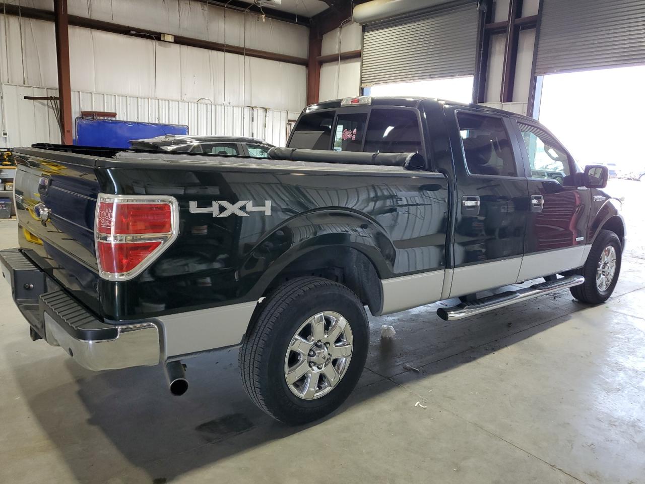 Ford F-150 Supercrew Image 12