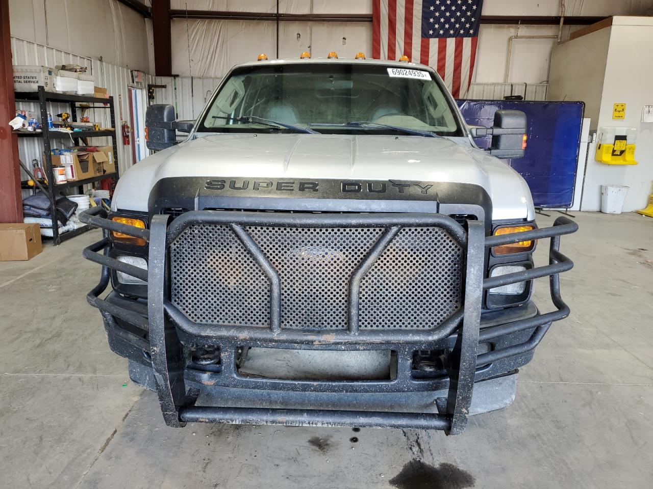 Ford F-350 Super Duty Image 3