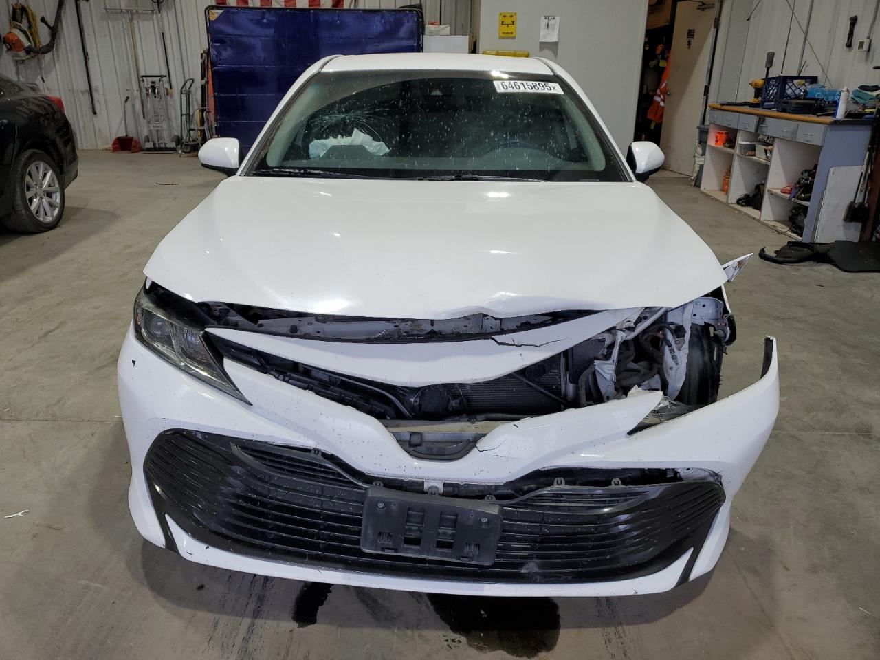 Toyota Camry L Image 12