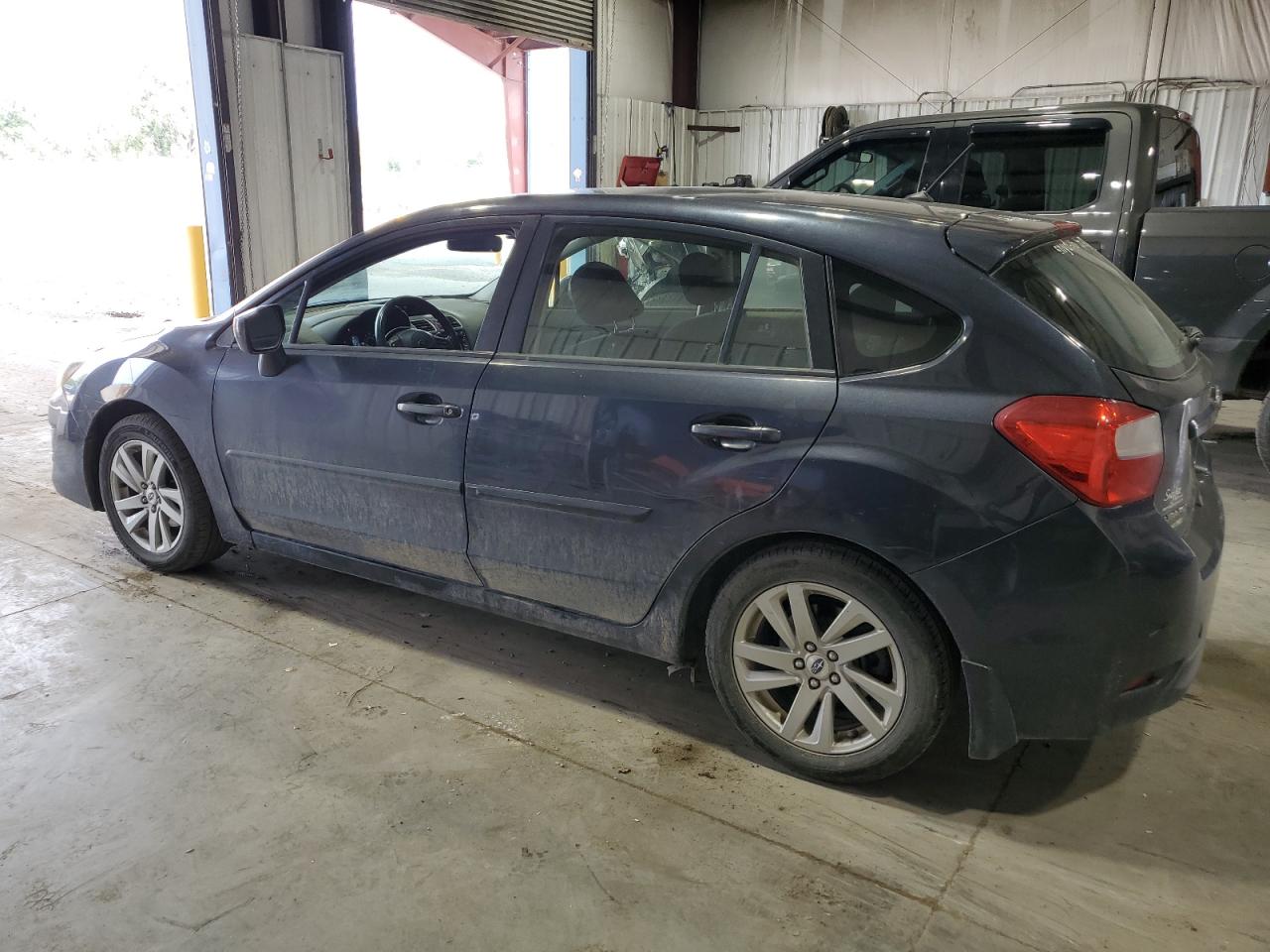 Subaru Impreza Premium Image 5