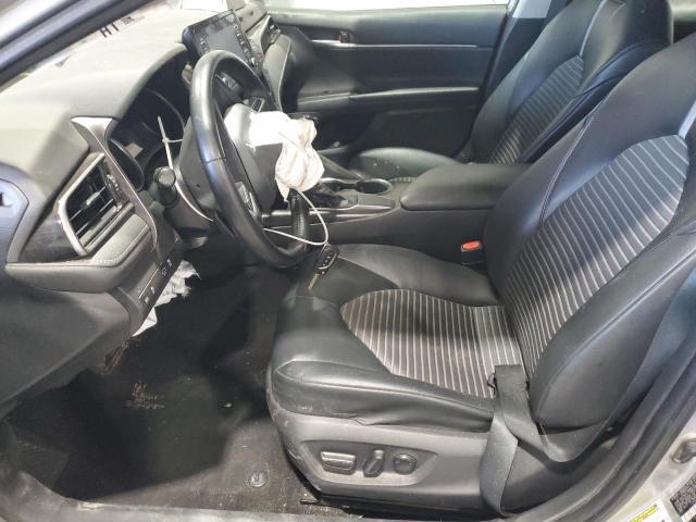 Toyota Camry Se Image 3