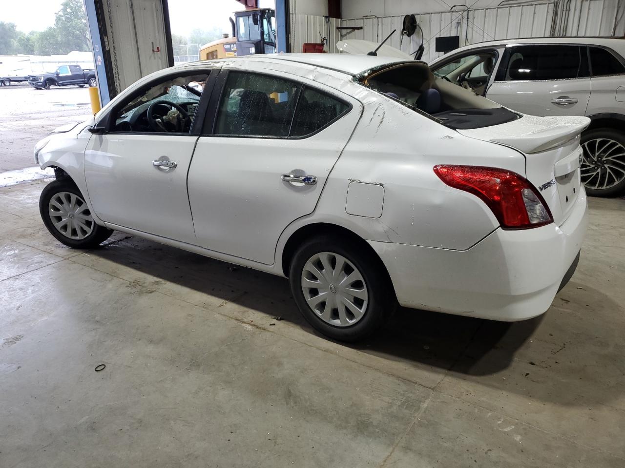 Nissan Versa S Image 7