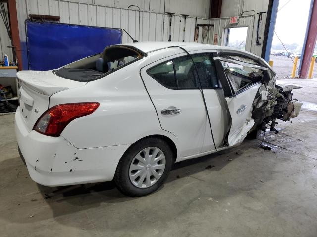 Nissan Versa S Image 2