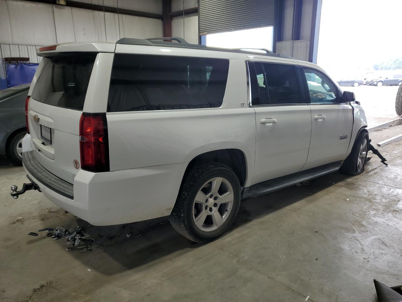 Chevrolet Suburban C1500 Lt Image 8