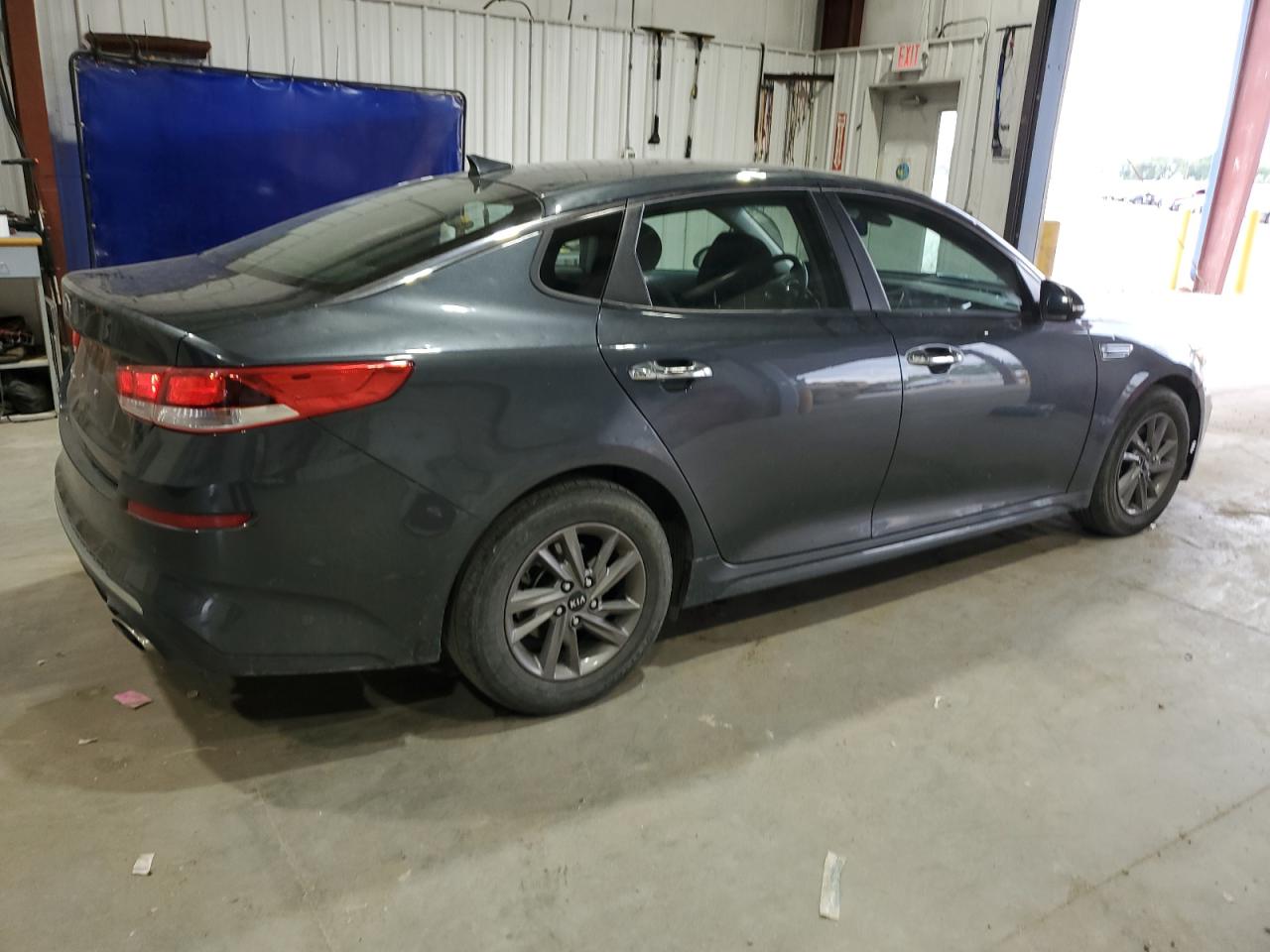 Kia Optima Lx Image 2