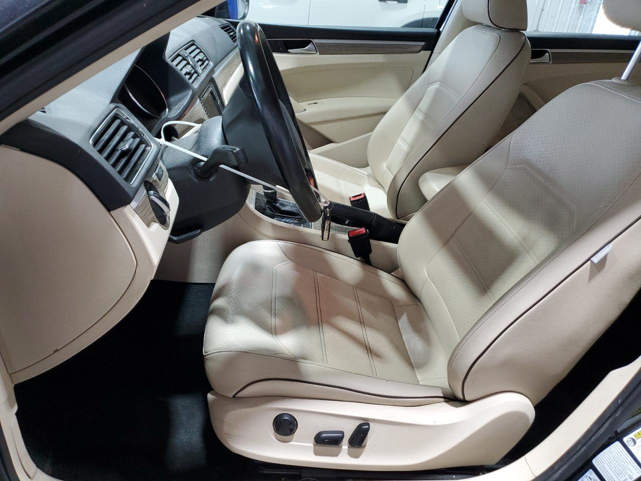 Volkswagen Passat Se Image 6