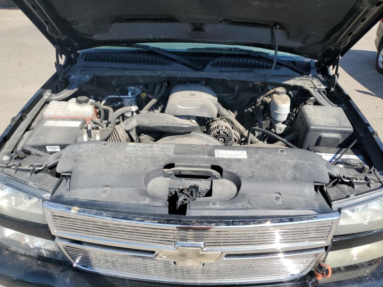 Chevrolet Silverado K1500 Heavy Dut K1500 Heavy Duty Image 9