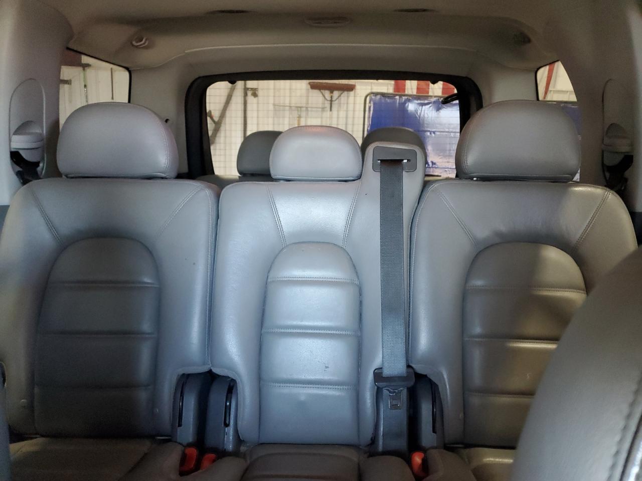 Ford Explorer Xlt Image 10