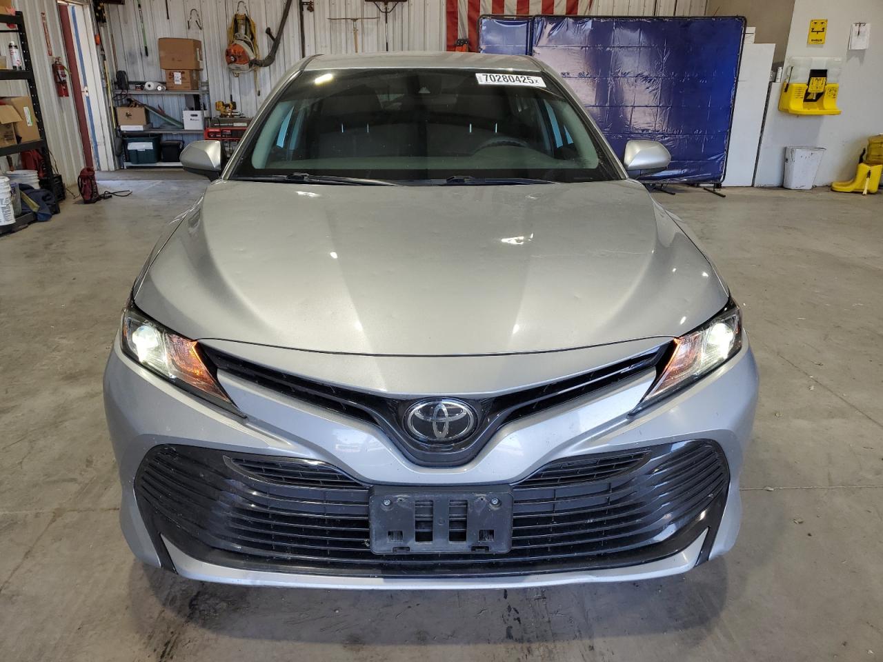 Toyota Camry L Image 5
