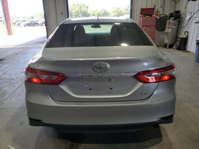 Toyota Camry L Image 7