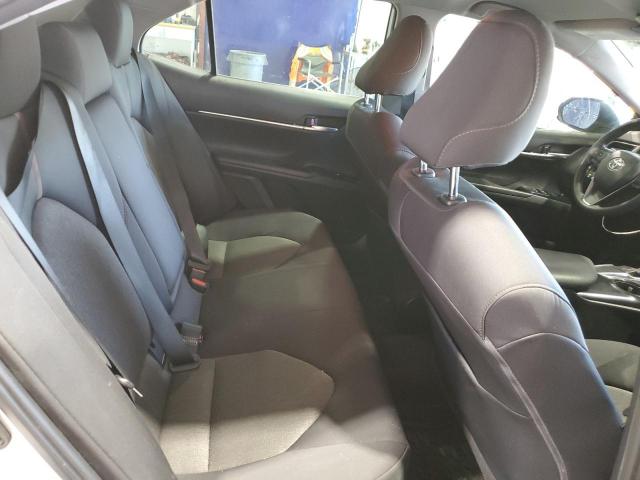 Toyota Camry L Image 11