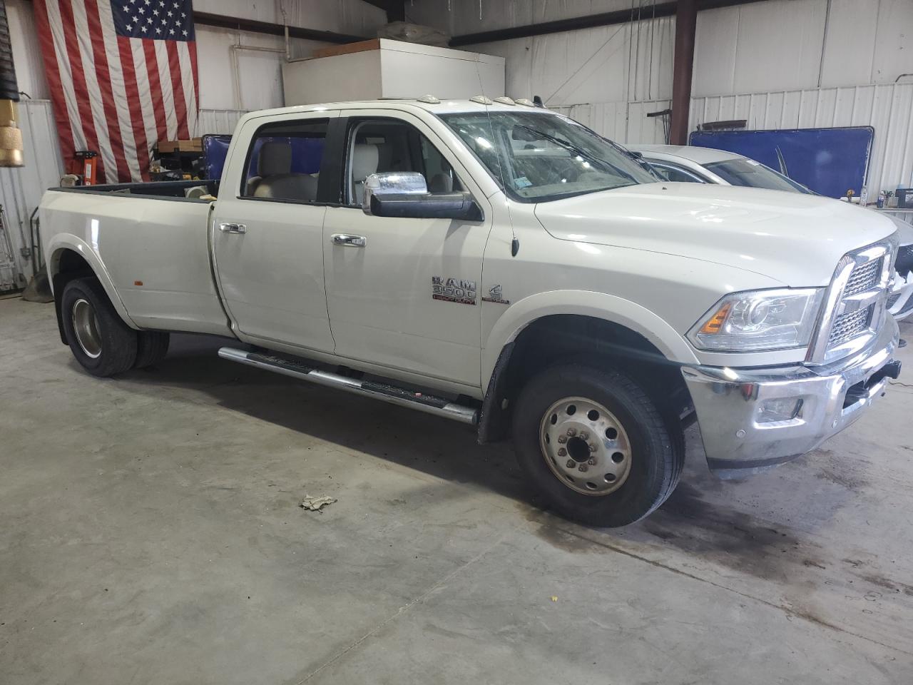 Ram 3500 Laramie Image 7