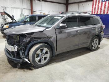  Salvage Toyota Highlander