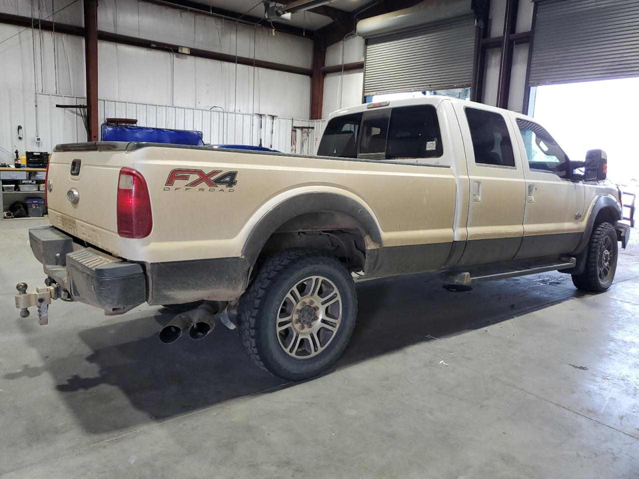 Ford F-350 Super Duty Image 8