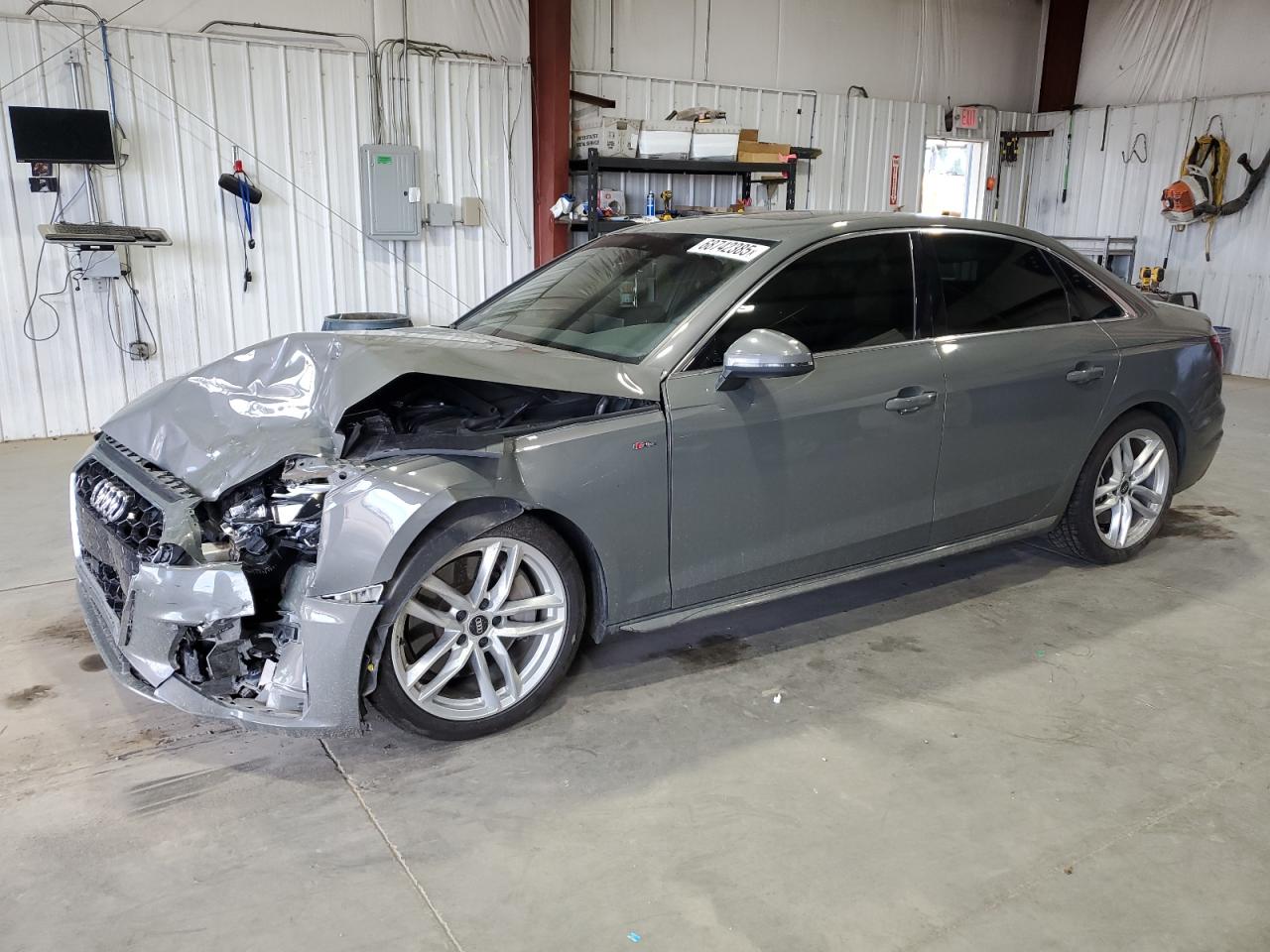 Audi A4 Premium Plus 45 Image 1