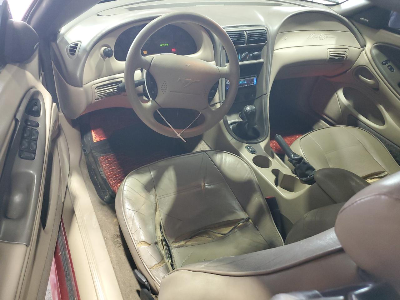 Ford Mustang Image 4