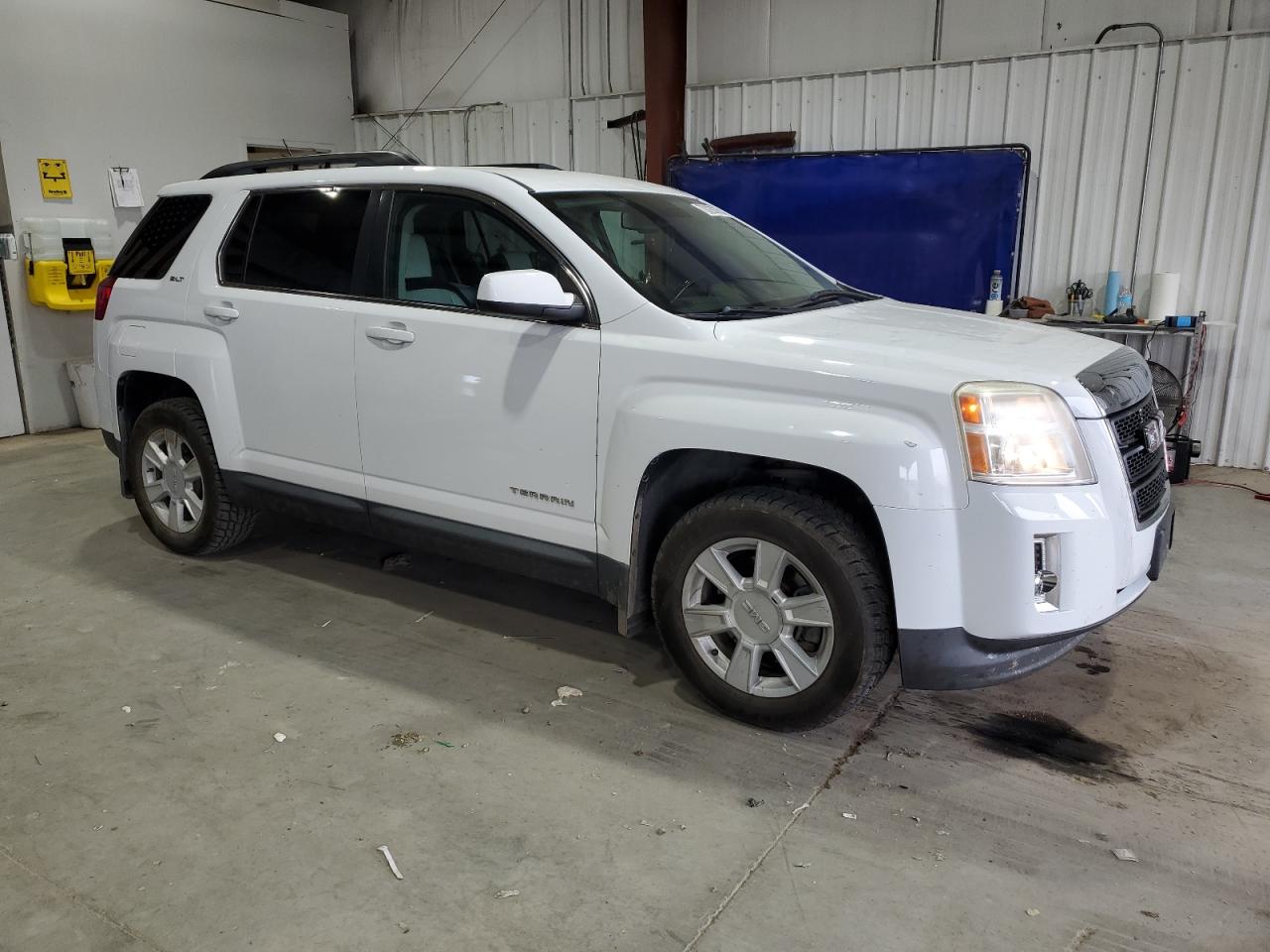 GMC Terrain Slt Image 2