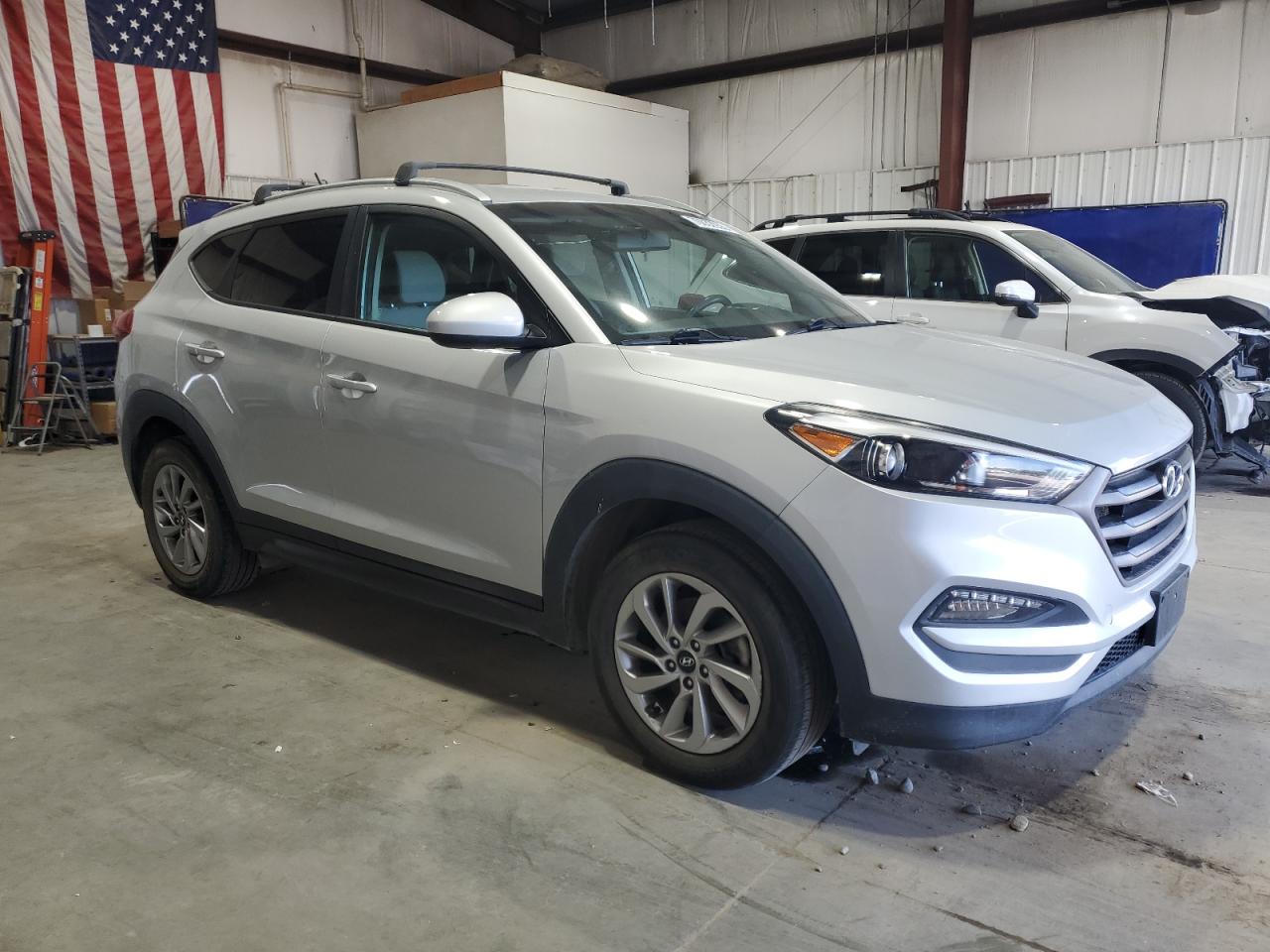 Hyundai TUCSON Limited Image 4