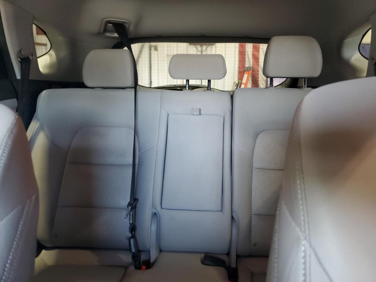 Hyundai TUCSON Limited Image 9