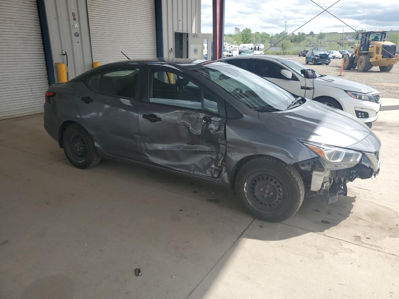 Nissan Versa S Image 4