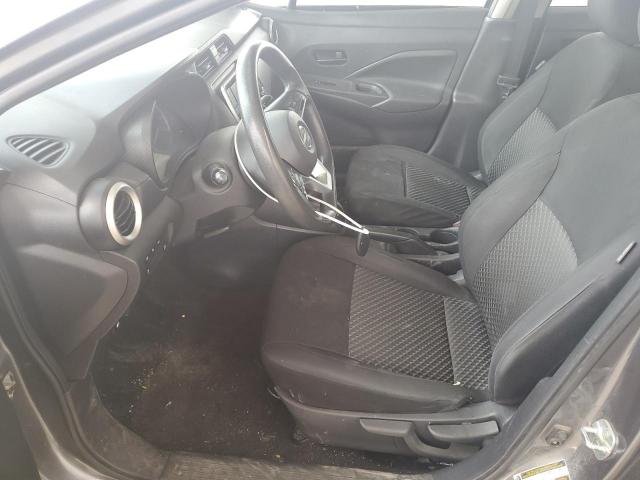 Nissan Versa S Image 8