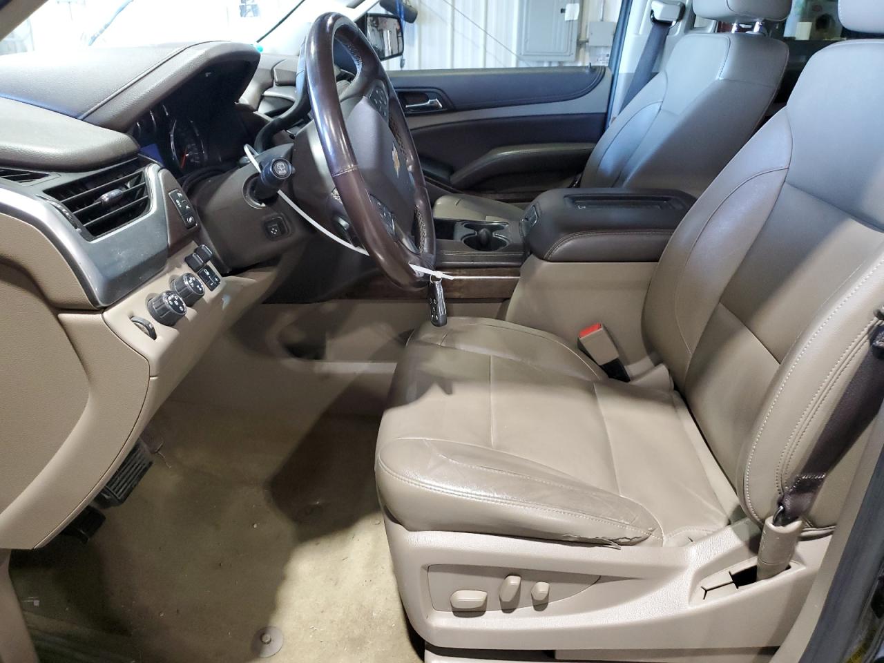 Chevrolet Suburban K1500 Lt Image 7