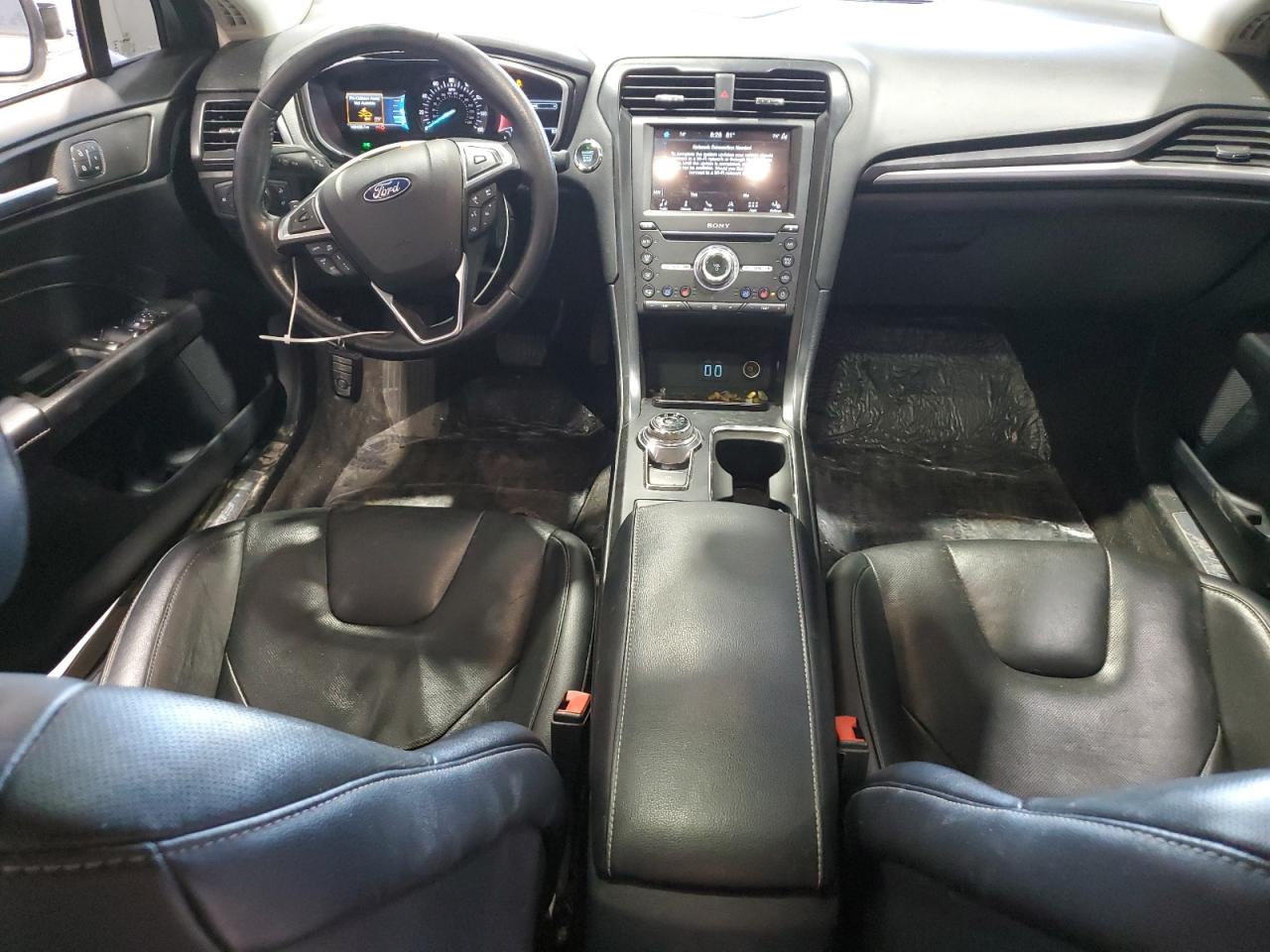 Ford Fusion Titanium Image 9