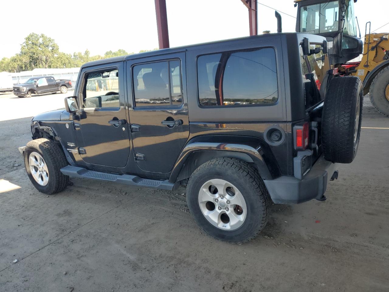 Jeep Wrangler Sahara Image 10