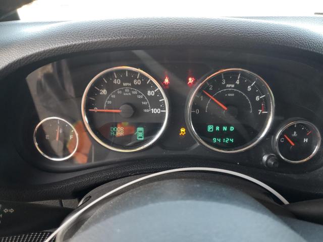 Jeep Wrangler Sahara Image 8