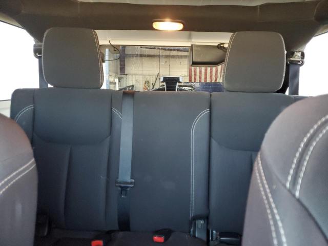 Jeep Wrangler Sahara Image 11