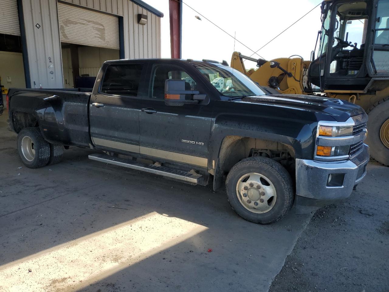 Chevrolet Silverado K3500 Lt Image 2
