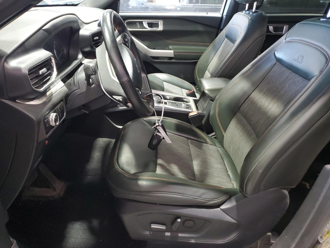 Ford Explorer Timberline Image 13