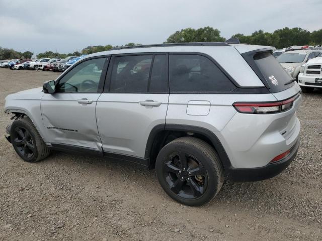 Jeep Grand Cherokee Laredo Image 11