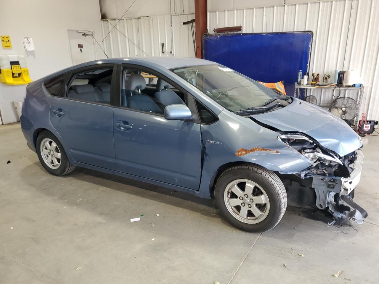 Toyota Prius Image 12